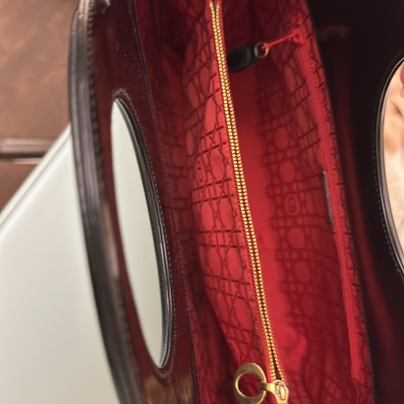 Authentic Christian Dior Vintage Leather Cannage Bag in Black Leather - Picture 5 of 7